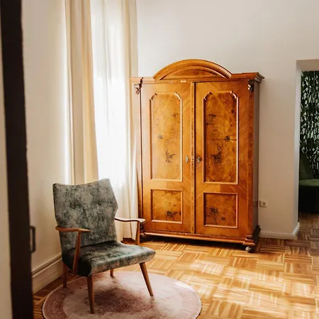 Отель Lindenhof Обердраубург