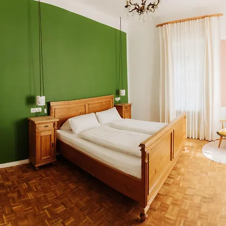 Отель Lindenhof