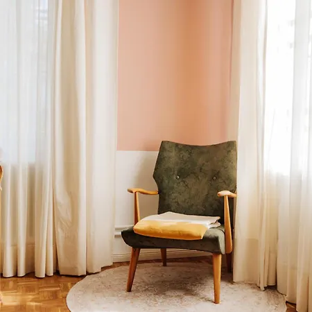 Lindenhof Hotel *