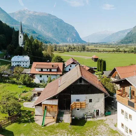 Lindenhof Hotel *